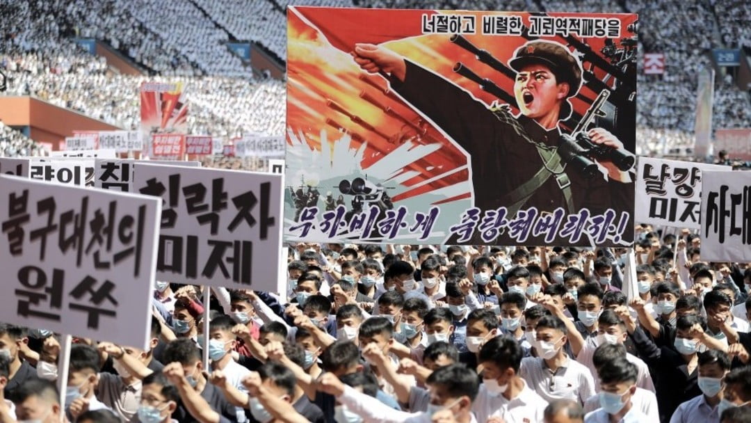 北韩10万人集会: 发动复仇战 "全美国都在射程内"