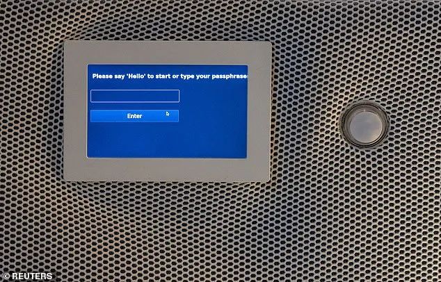 Sarco Capsule Button