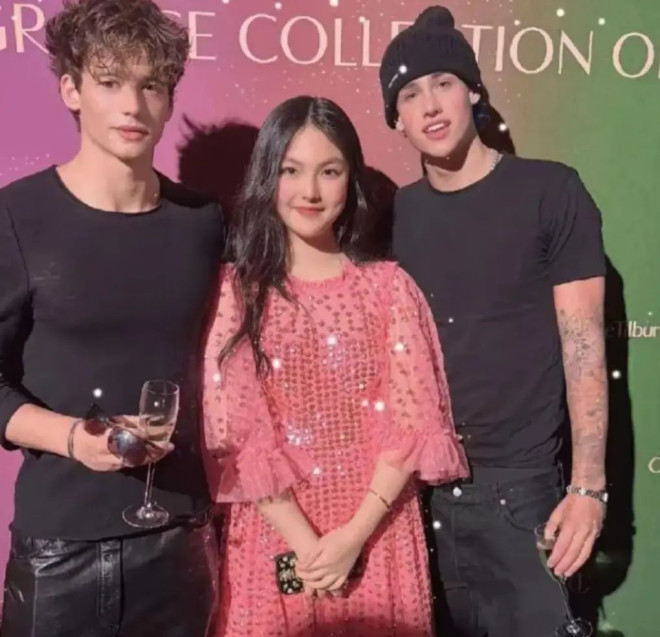 Wang Shiling Steals the Spotlight at Elite British Dinner Party, Leaving Guests Speechless with a Blast from the Past - News Directory 3