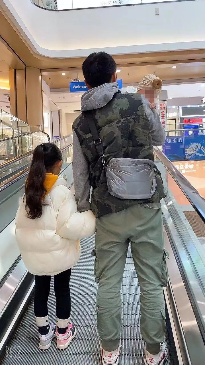 被忽视的胎记: 女儿确诊罕见病后，父亲发起自救