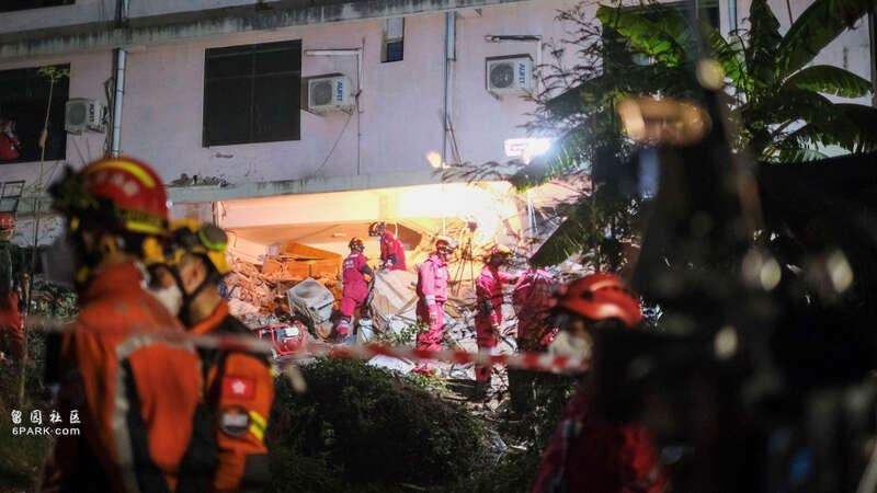 中国公民4死13伤 中国救援队救出被困125h男子