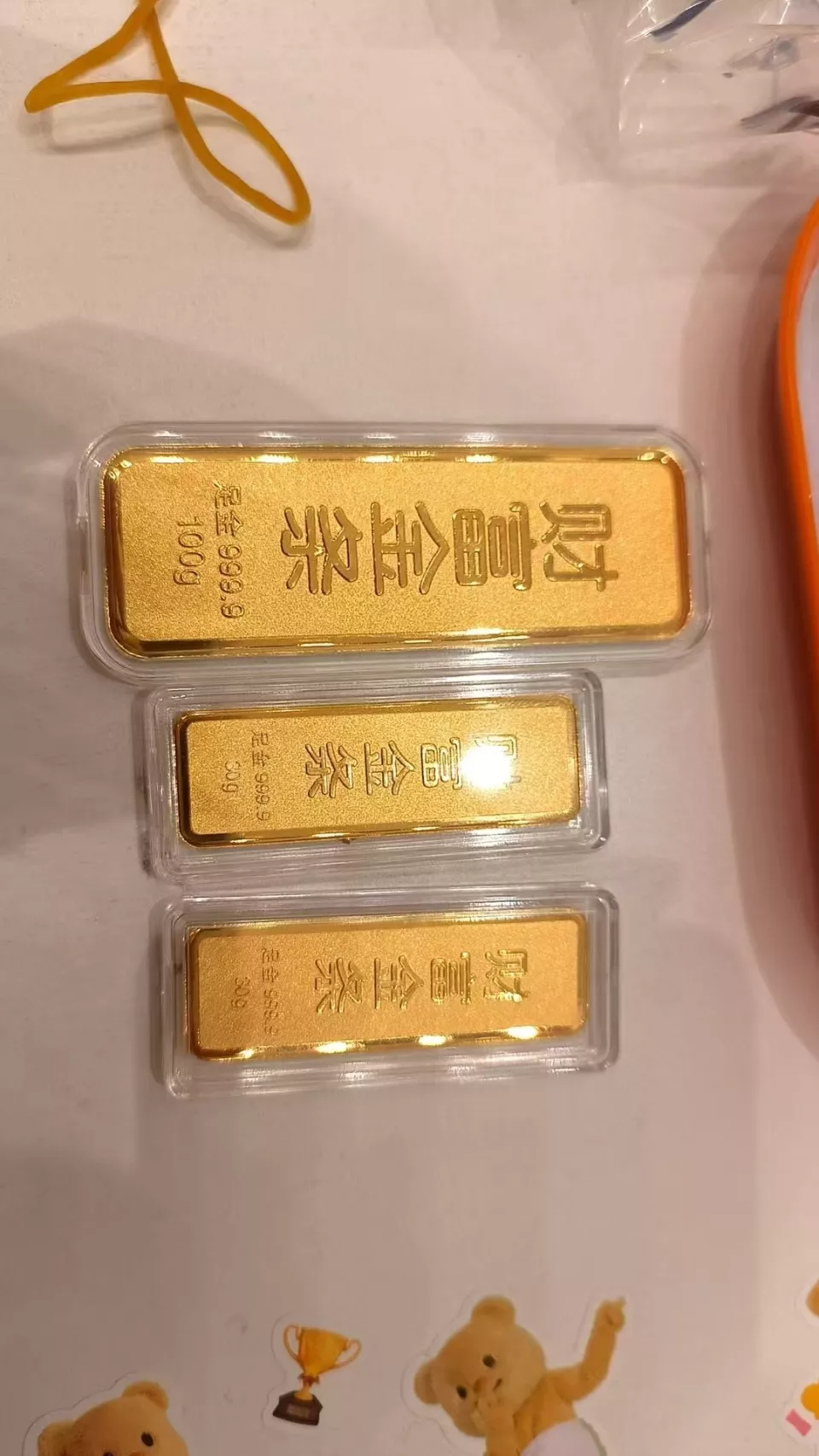 批发城金条卖断货，商家：金价涨太快 越卖越亏