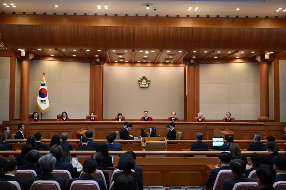 尹锡悦被罢免！前总统或会和夫人入狱吗？
