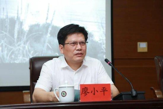 他当过10多年大学正副校长 侵吞巨额科研经费