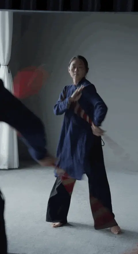 95后最会玩火的中国女孩,真的是又野又美(组图) - 6