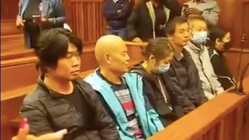 涉贩卖人口强迫劳动  这国判7名中国公民20年监禁