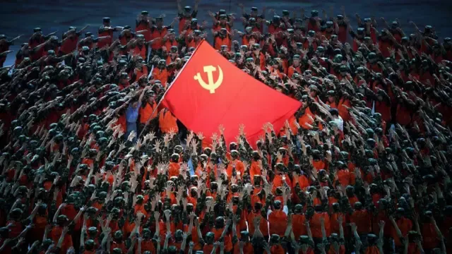 习式"打虎拍蝇"12年后，中共高官为何"越反越腐"?