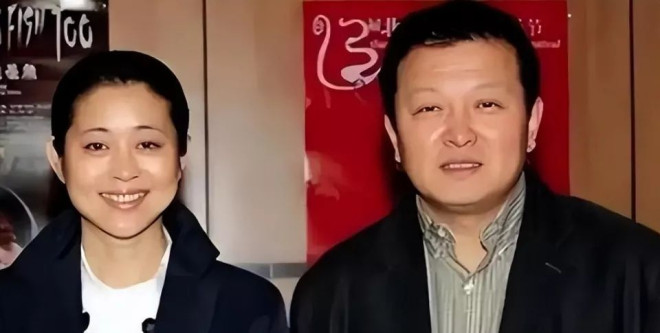 倪萍69岁三婚丈夫杨亚洲 已开始给全家人争光了