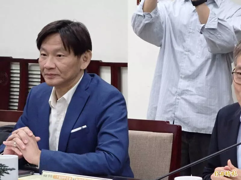 解放军9上将遭双开五大意义 学者:人事呈真空状态