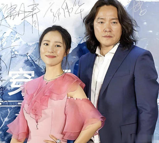 江一燕官宣离婚引热议 评论区句句是梗