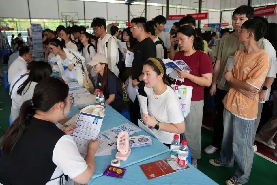“六千都给不到”，国内的计算机专业怎么了