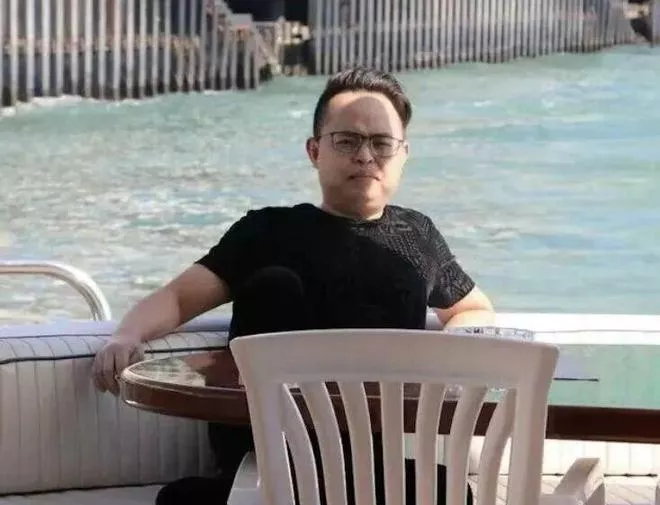 洗錢大亨被沒收數十億資產 抓捕前獲神秘報信出逃