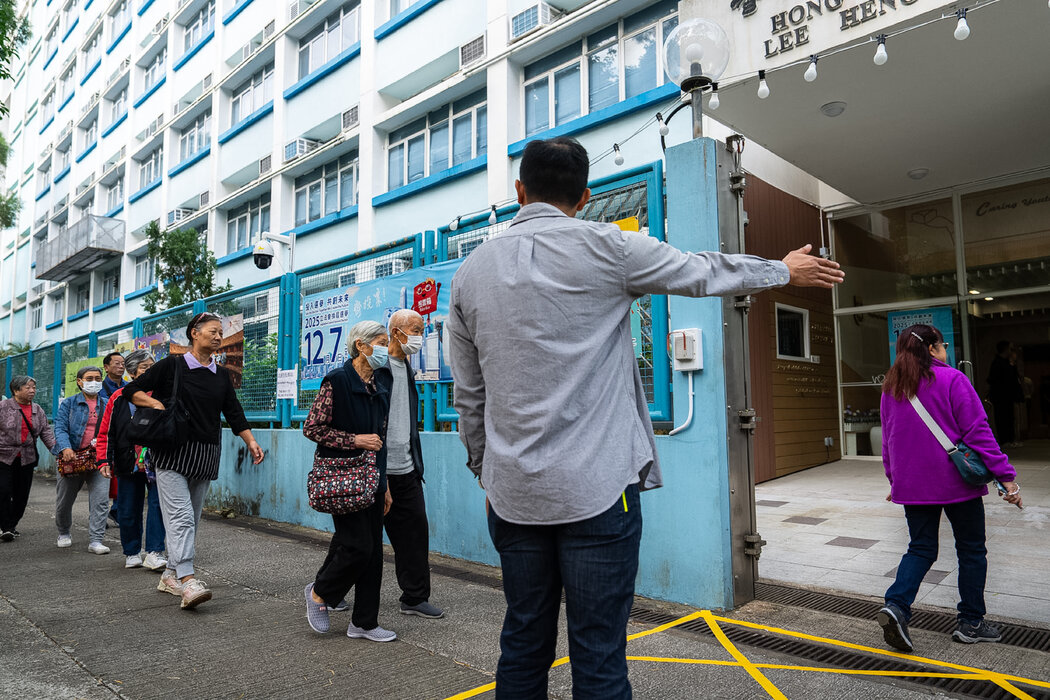 火灾阴影下的香港立法会选举:当局打击反华势力