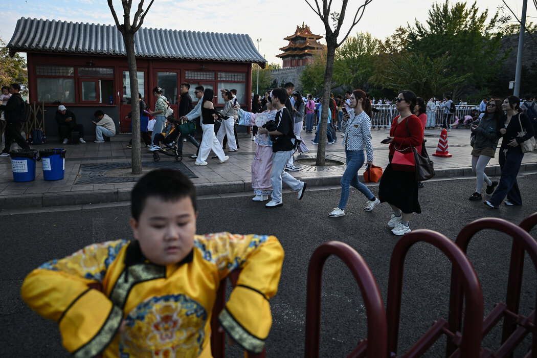 出口狂飙消费疲软 人民币持续走弱显中国经济隐忧