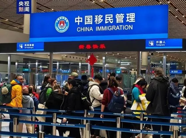 中国高调清查双国籍！央视报道加国华人遭遇