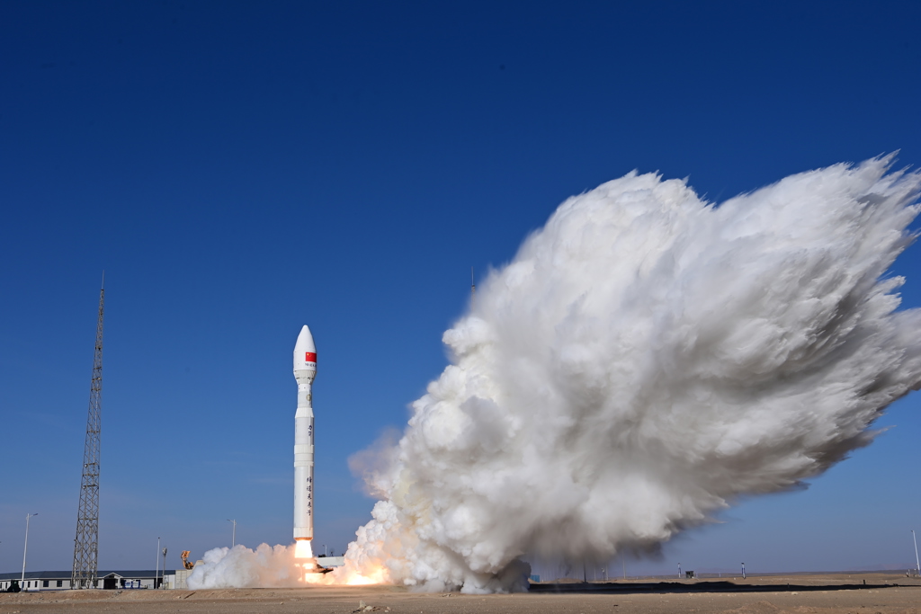 SpaceX公司称 大陆民用卫星险些撞上星链系统