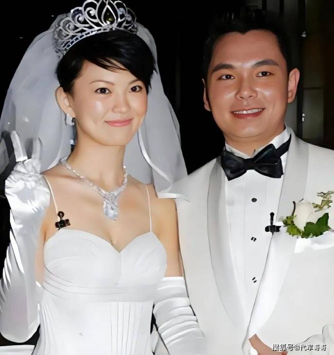 李湘前夫李厚霖及其兄妹都被警方刑拘 网热议
