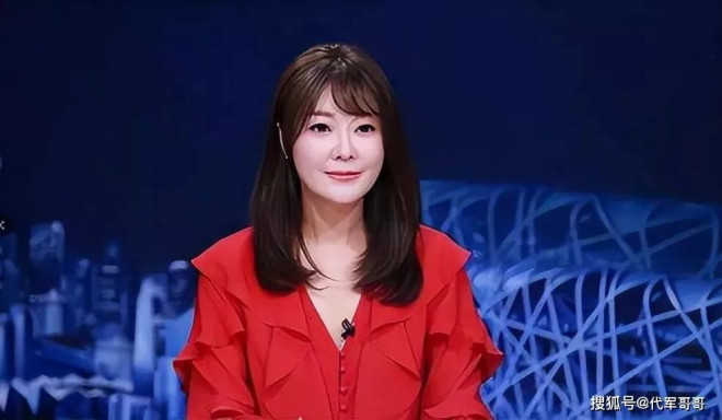 央视王小骞“深夜崩溃”，11岁女儿患病让她后悔