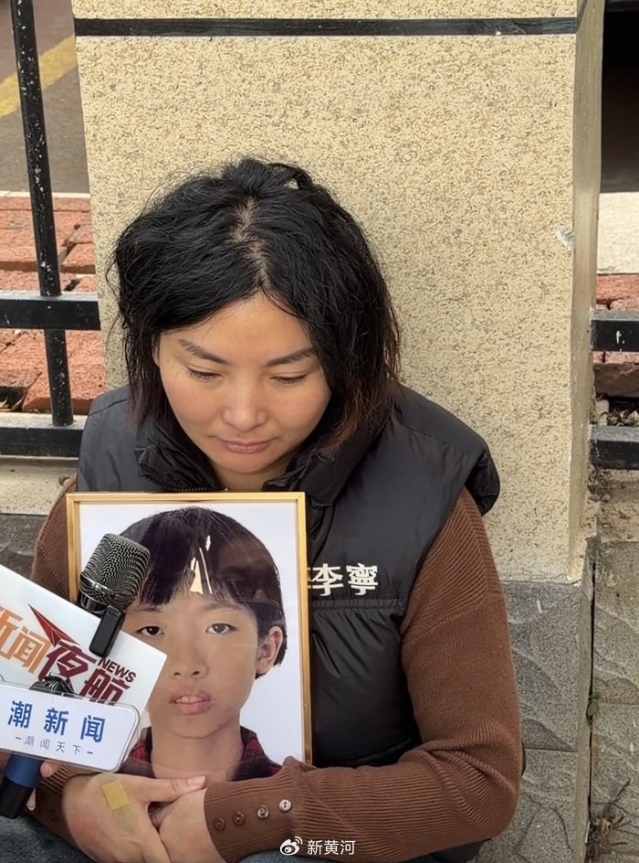 12岁女童被虐死，生父依然不认罪