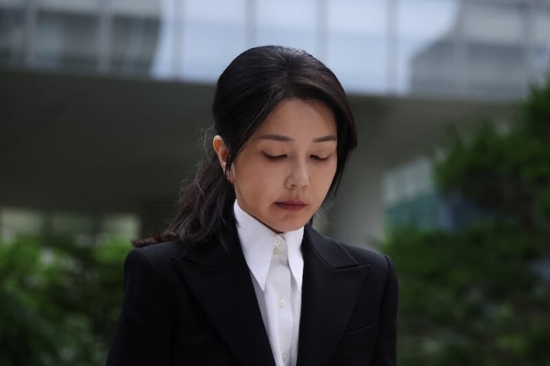 金建希卖官鬻爵权力大过总统?前第一家庭走向终局