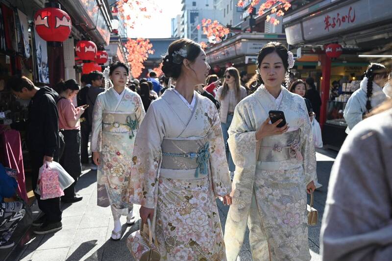 数字曝光 国人疯狂“润日”