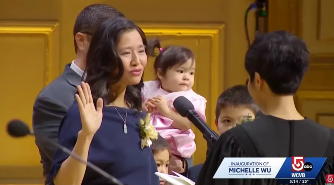 硬刚联邦！华裔女市长吴弭连任宣誓 做民主"灯塔"