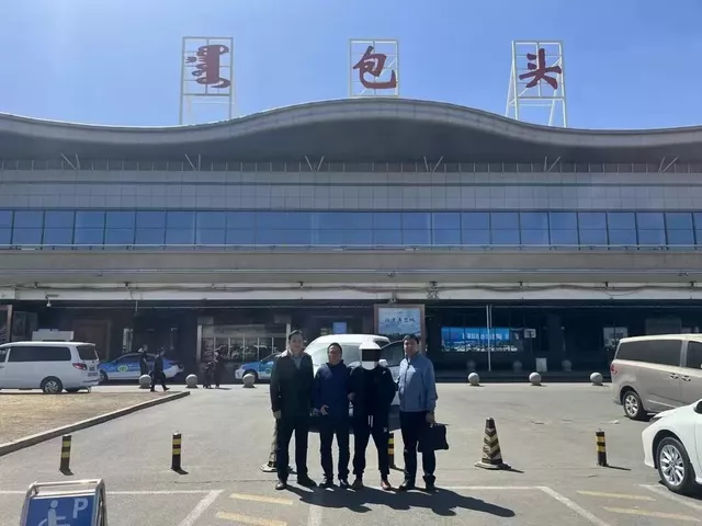 当她决定向杀父嫌犯索赔1000万之后...