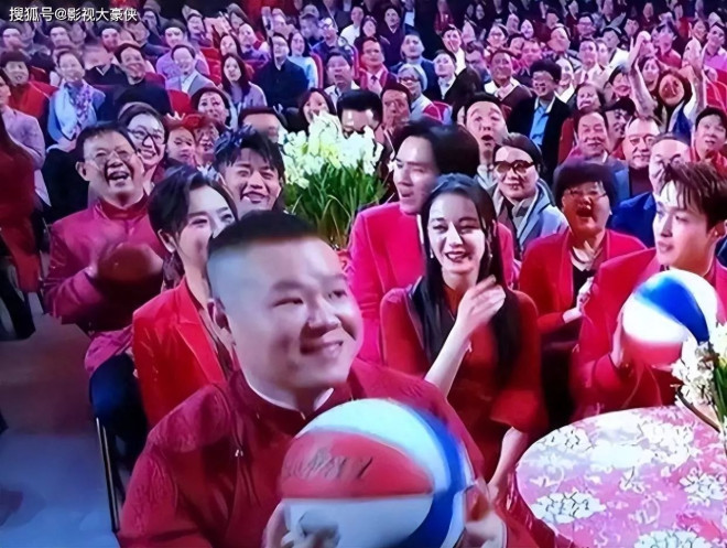 春晚从不对外售票,那台下观众都是哪来的? - 娱乐八卦 - 倍可亲