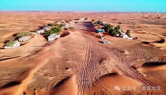 中国最孤独的镇：全镇就一幢楼
