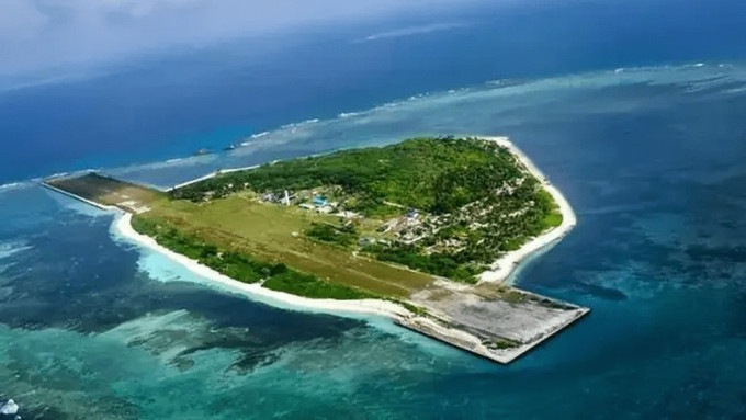 南海冲突再起 菲政府飞机闯黄岩岛遭夹击