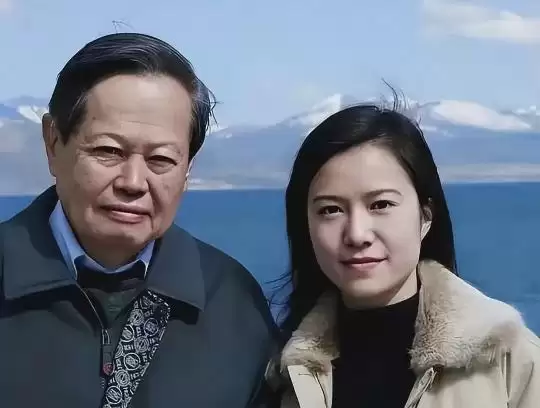 翁帆自白：为了丈夫的身体，16年来早睡早起