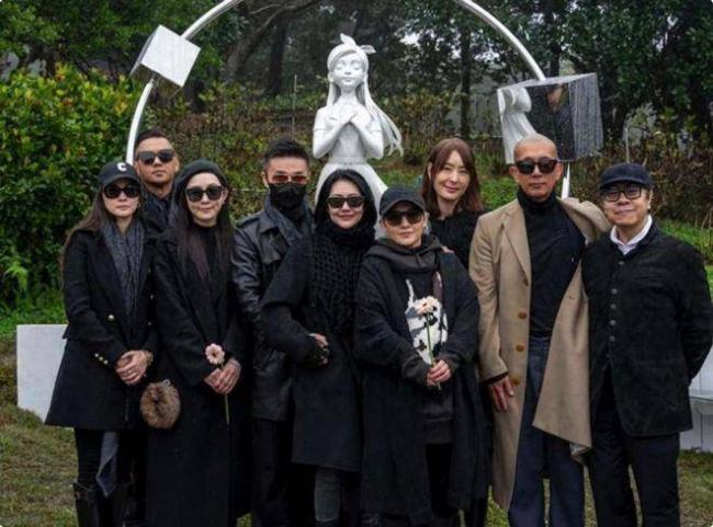 张兰律师不忍了 连发三条动态谈大S去世真相