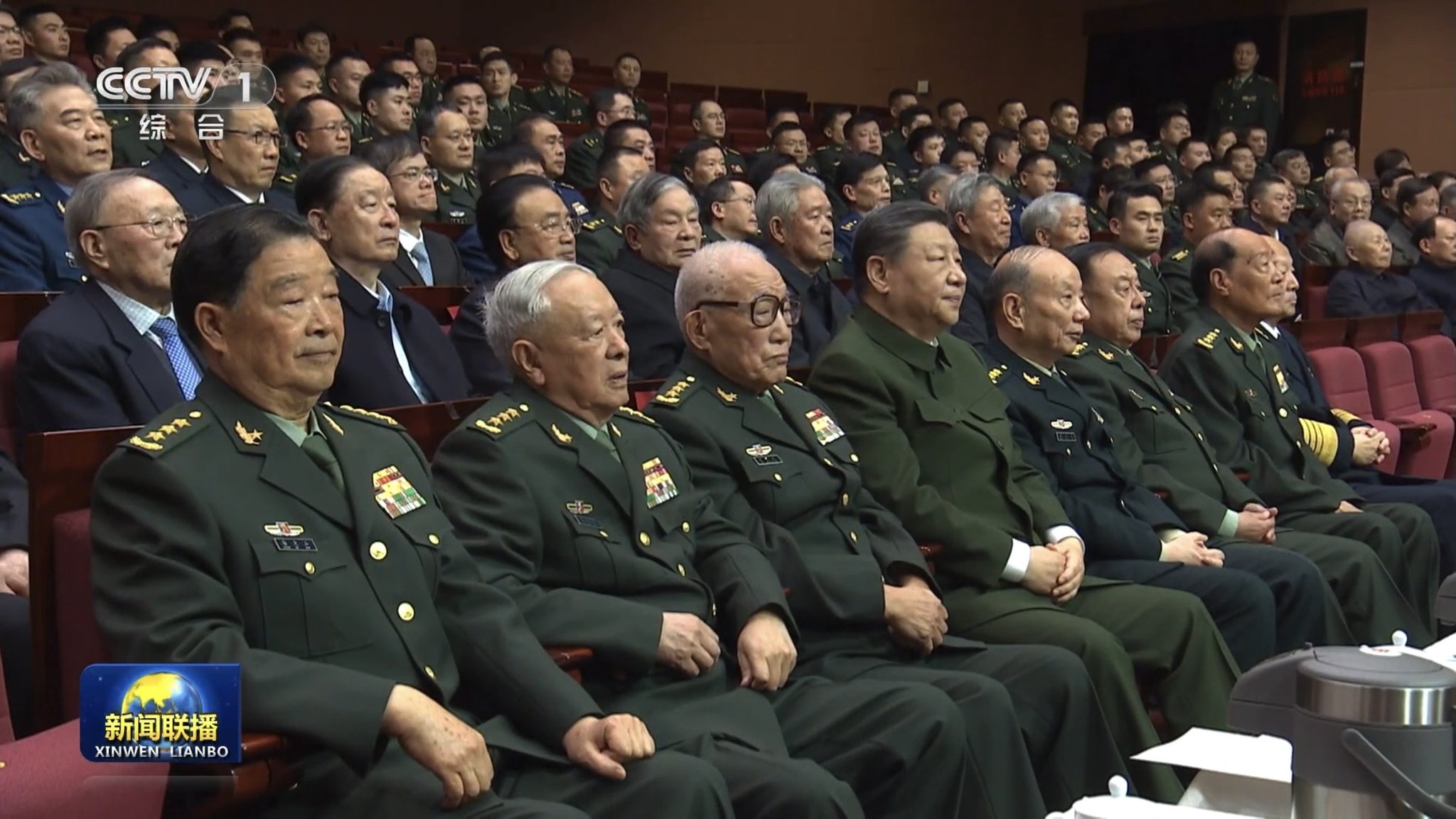 拥护中央 央视:解放军老将团结在习核心周围 - 中国政坛 - 倍可亲