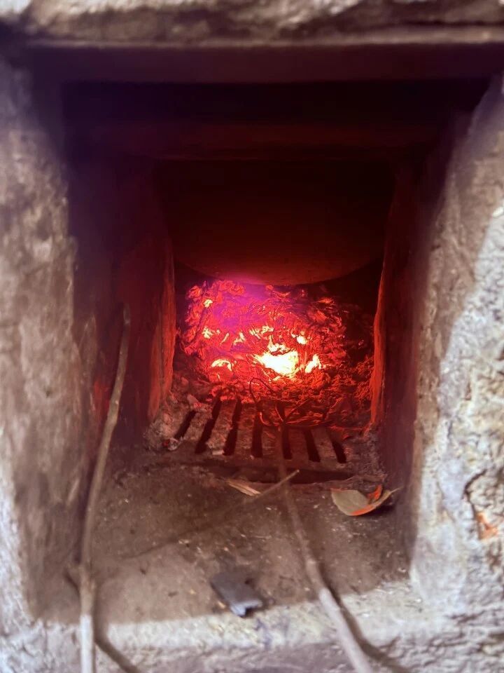 铁锅炖自己？除夕在铁锅里泡澡 杭州等地真有