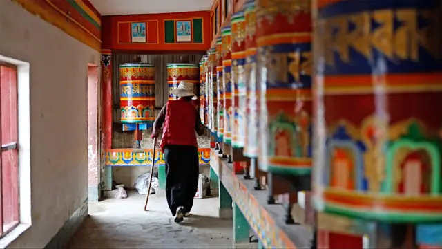 中国通过"民族团结"全新法律 少数民族须学普通话