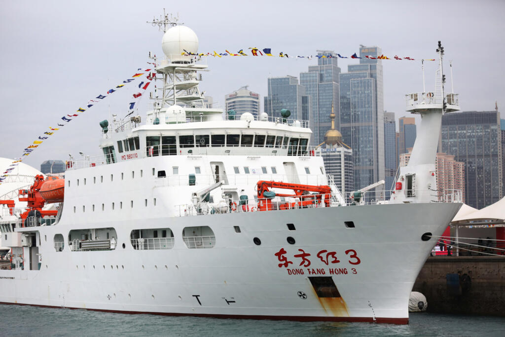 路透调查:中国正绘制海床地图为与美潜艇战做准备