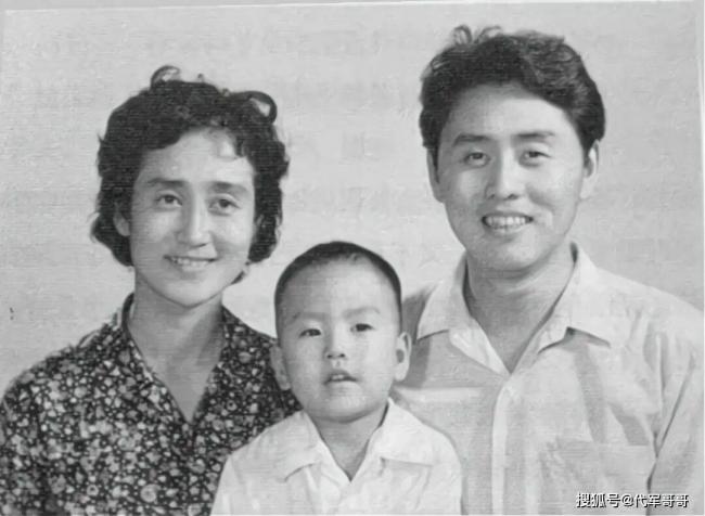 80岁马德华 娶美女侯玉敏 儿子成为他的骄傲