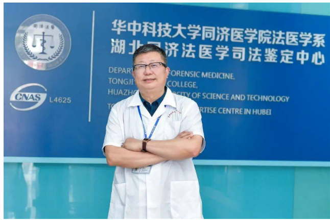 清明节刚过 中国著名法医灵魂自白震撼全网