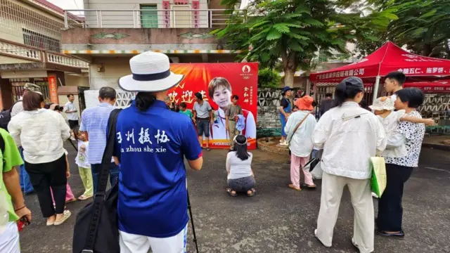 从全红婵的哽咽到网暴 体育明星遭“侵入式监控”
