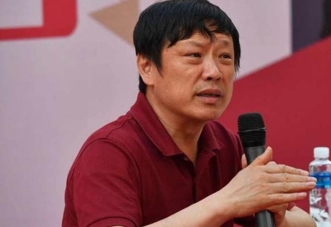 胡锡进：美国“威信扫地” 中国“不怒自威”
