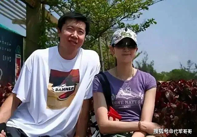 王治郅现状:一婚娶司令女儿 二婚娶小13岁娇妻
