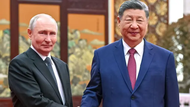 普京享受了中式欢迎，却没把输油管合同带回家