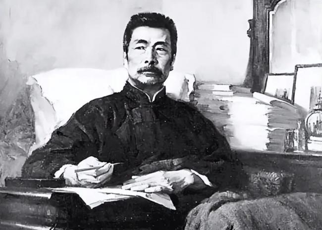 鲁迅为何骂遍民国文人，却从不骂蒋介石？