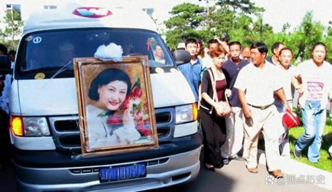 高秀敏女儿被骂败光巨额遗产，20年后她怎样了