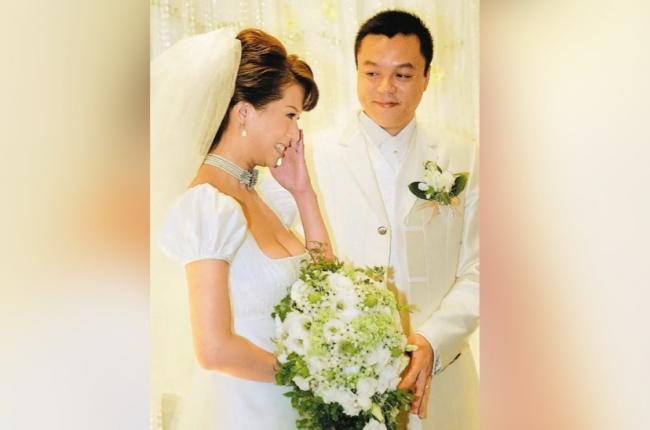 华裔明星夫妻移民后 老公欠下高额债务人间蒸发