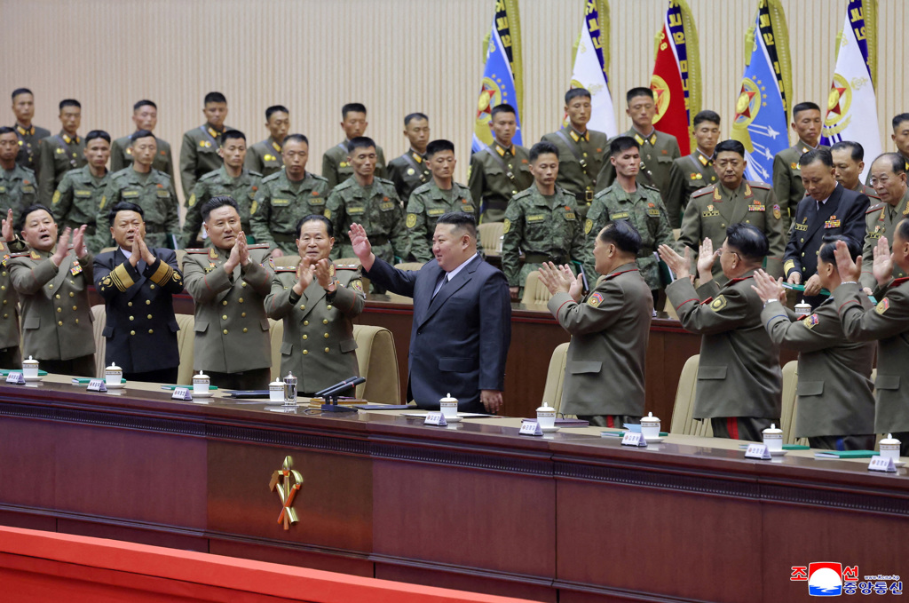 领袖死讯疯传,北韩多网站瘫痪 官媒揭金正恩动态